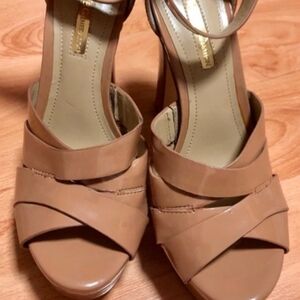 BcbgMaxazria double knotted crossover platform heel Tan Sandals